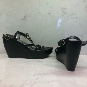 Gianni Bini Platform Wedge Sandals